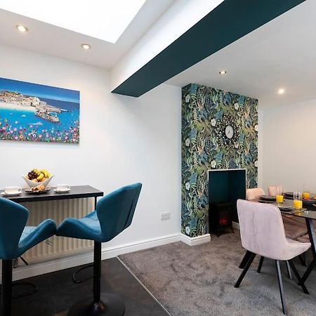 Town Centre & All The Comforts! Guisborough Bagian luar foto