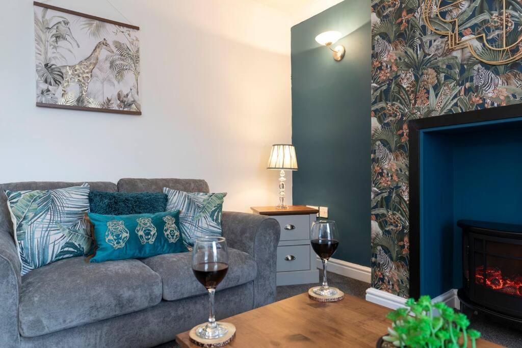 Town Centre & All The Comforts! Guisborough Bagian luar foto